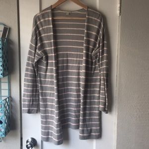 Gap grey and pink cardigan